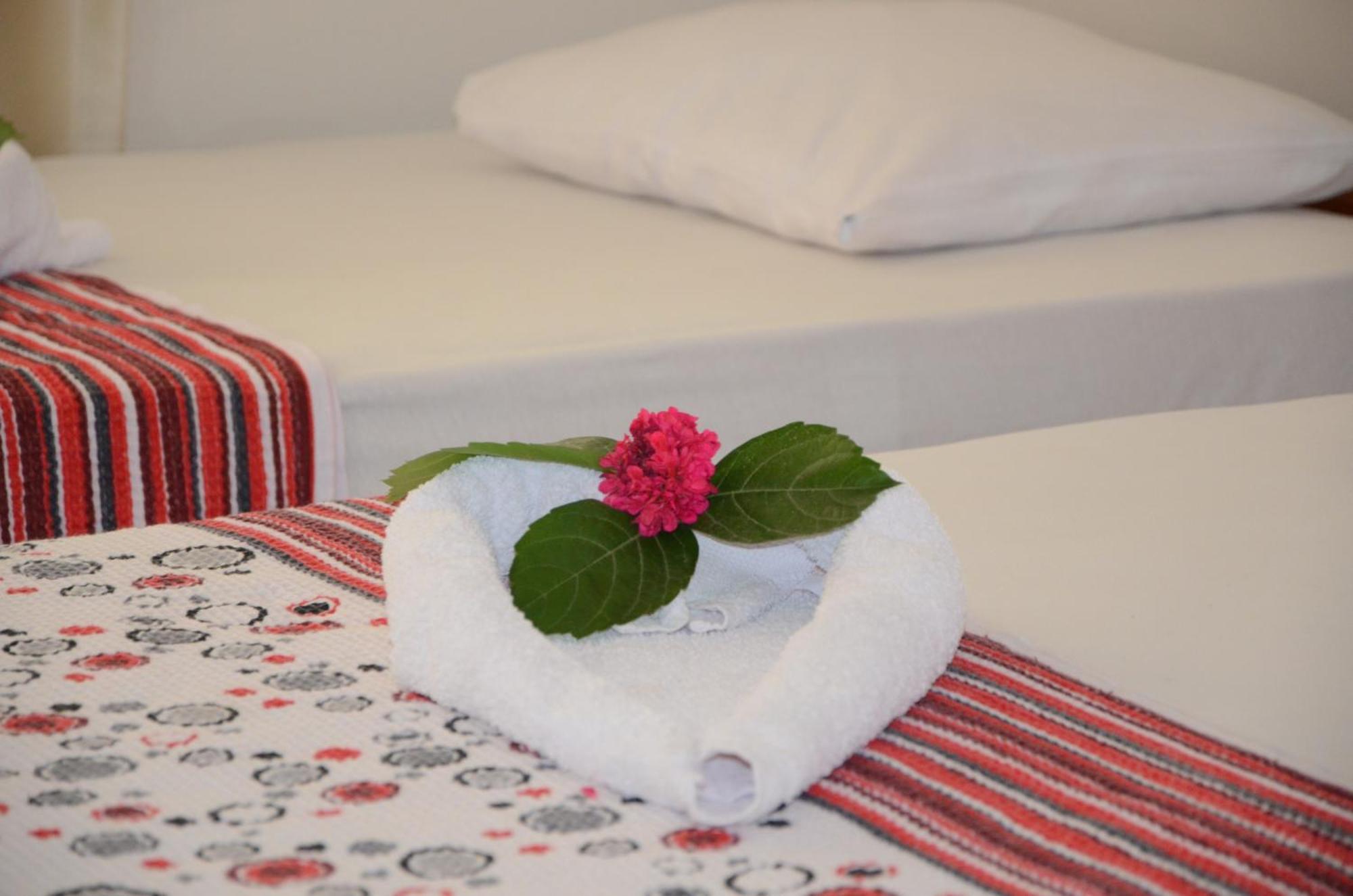 Dilek Hotel Menderes ภายนอก รูปภาพ