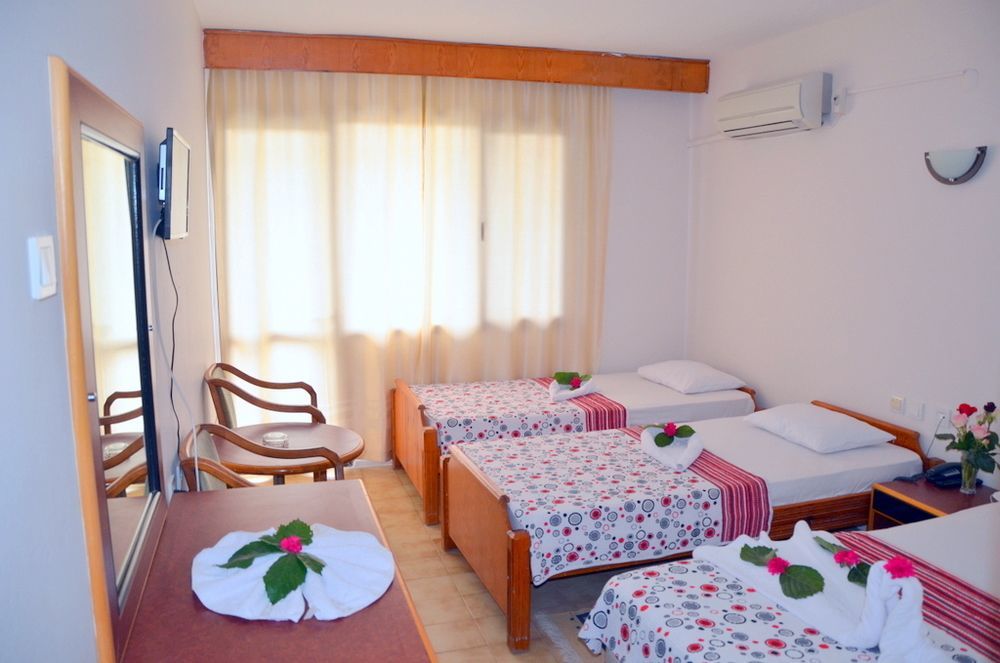 Dilek Hotel Menderes ภายนอก รูปภาพ